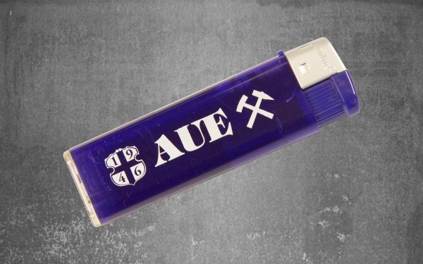Feuerzeug 1946 LILA